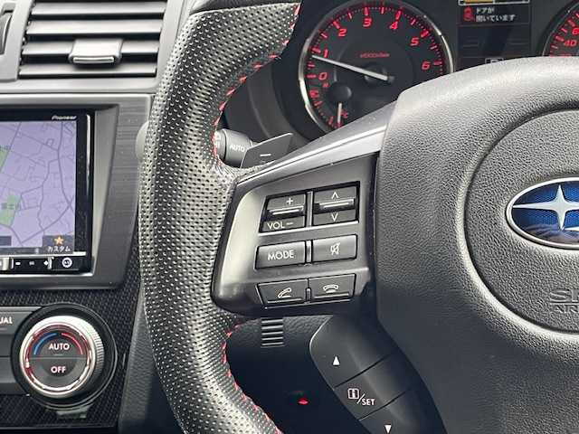 スバル ＷＲＸ Ｓ４ 2．0GT‐S アイサイト 静岡県 2015(平27)年 2.9万km アイスシルバーメタリック ●ワンオーナー/●純正ナビ/(フルセグ/CD/DVD/USB/Bluetooth)/(AVIC-R209)/●バックカメラ/●ブラックハーフレザーシート/●前席パワーシート/●電動パーキングブレーキ/●ヒルスタートアシスト/●衝突軽減ブレーキ/●レーンキープアシスト/●レーダークルーズコントロール/●LEDライト/●オートライト/●F/Rフォグランプ/●革巻きステアリング/●ステアリングスイッチ/●パドルシフト/●ETC/●前方ドライブレコーダー/●フロアマット/●電動格納ウインカーミラー/●ISOFIX/●リアプライバシーガラス/●スマートキー/●プッシュスタート/●スペアキー×1/●横滑り防止装置/●純正18インチアルミホイール/●W＋サイドSRS＋ABS/●保証書/●記録簿/(H28.3/H29.2/H30.3/H31.3/R2.3/R3.2/R4/3/R6.2)/●取扱説明書