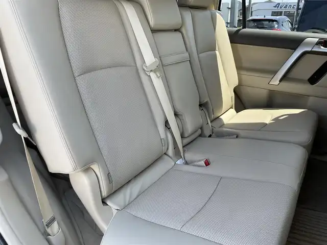 トヨタ ランドクルーザー プラド TX Lパッケージ 茨城県 2021(令3)年 4.6万km ホワイトパールクリスタルシャイン 純正ナビ/【AM・FM・USB・BT・TV】/サンルーフ/ルーフレール/４WD/センターデフロック/ダウンヒルアシストコントロール/ステリモ/パワーシート/シートヒーター/エアシート/ETC2.0/全方位カメラ/レーダークルコン/オートライト/オートハイビーム/Fフォグ/LEDライト/ヘッドライトウォッシャー/ディーゼル車