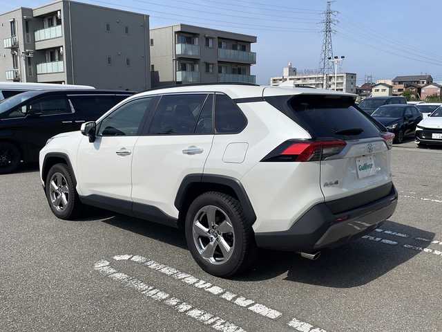 トヨタ ＲＡＶ４ G 石川県 2020(令2)年 4.2万km ホワイトパールクリスタルシャイン 純正メーカーナビ/(Bluetooth/USB/Apple Car Play)/フルセグ(TVキャンセラー有)/全方位カメラ/レーダークルーズコントロール/パワーバックドア/運転席パワーシート/運転席メモリーシート/運転席・助手席シートヒーター/ETC/ステアリングヒーター/前後ドラレコ/オートライト/ステアリングリモコン