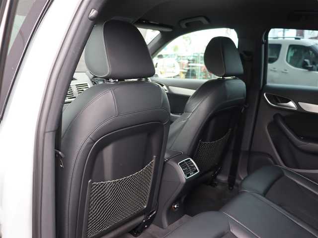 アウディ Ｑ３ Sラインコンペティション 長野県 2018(平30)年 3.4万km グレイシアホワイトメタリック 純ナビ/Sラインコンペティション/クルーズコントロール/4WD /純正18AW /シートヒーター/パワーシート /ETC /ステアリングスイッチ /エンジンスタートボタン
