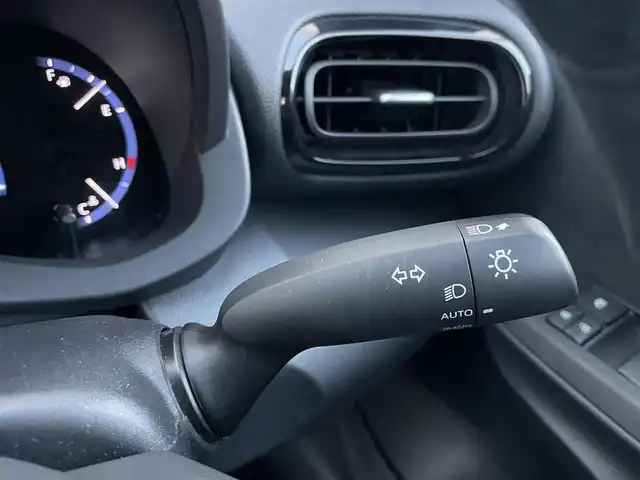 トヨタ ヤリスクロス ハイブリッド Z 千葉県 2023(令5)年 3.6万km ブラックマイカ/ベージュ 2トーン トヨタセーフティセンス/・衝突軽減ブレーキ/レーンキープアシスト/・レーダークルーズコントロール/オートハイビーム/・クリアランスソナー/純正メーカーディスプレイナビ/・BT/USB/カープレイ/全方位カメラ/ステアリングスイッチ/ETC/電動パーキングブレーキ/ハーフレザーシート/パワーシート(D席)/シートヒーター(D/N席)/ステアリングヒーター/LEDヘッドライト/オートライト/スマートキー/プッシュスタート/純正フロアマット/純正18インチAW