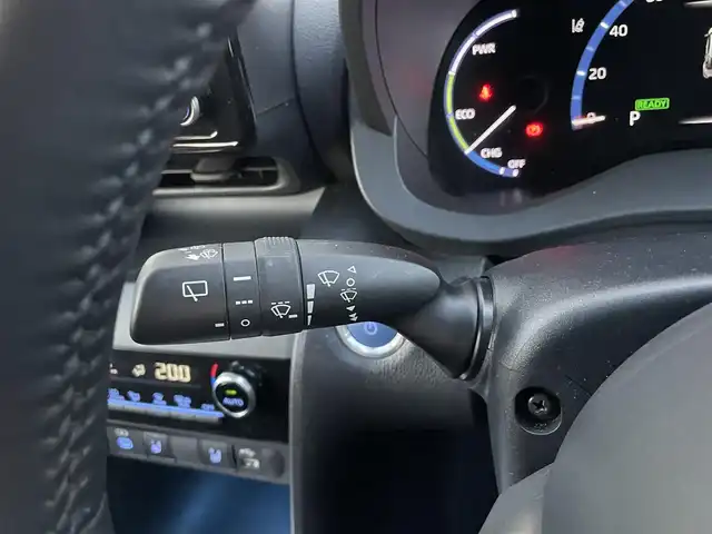 トヨタ ヤリスクロス ハイブリッド Z 千葉県 2023(令5)年 3.6万km ブラックマイカ/ベージュ 2トーン トヨタセーフティセンス/・衝突軽減ブレーキ/レーンキープアシスト/・レーダークルーズコントロール/オートハイビーム/・クリアランスソナー/純正メーカーディスプレイナビ/・BT/USB/カープレイ/全方位カメラ/ステアリングスイッチ/ETC/電動パーキングブレーキ/ハーフレザーシート/パワーシート(D席)/シートヒーター(D/N席)/ステアリングヒーター/LEDヘッドライト/オートライト/スマートキー/プッシュスタート/純正フロアマット/純正18インチAW