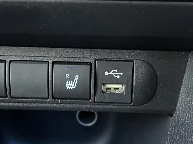 トヨタ ヤリスクロス ハイブリッド Z 千葉県 2023(令5)年 3.6万km ブラックマイカ/ベージュ 2トーン トヨタセーフティセンス/・衝突軽減ブレーキ/レーンキープアシスト/・レーダークルーズコントロール/オートハイビーム/・クリアランスソナー/純正メーカーディスプレイナビ/・BT/USB/カープレイ/全方位カメラ/ステアリングスイッチ/ETC/電動パーキングブレーキ/ハーフレザーシート/パワーシート(D席)/シートヒーター(D/N席)/ステアリングヒーター/LEDヘッドライト/オートライト/スマートキー/プッシュスタート/純正フロアマット/純正18インチAW