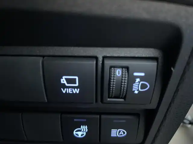 トヨタ ヤリスクロス ハイブリッド Z 千葉県 2023(令5)年 3.6万km ブラックマイカ/ベージュ 2トーン トヨタセーフティセンス/・衝突軽減ブレーキ/レーンキープアシスト/・レーダークルーズコントロール/オートハイビーム/・クリアランスソナー/純正メーカーディスプレイナビ/・BT/USB/カープレイ/全方位カメラ/ステアリングスイッチ/ETC/電動パーキングブレーキ/ハーフレザーシート/パワーシート(D席)/シートヒーター(D/N席)/ステアリングヒーター/LEDヘッドライト/オートライト/スマートキー/プッシュスタート/純正フロアマット/純正18インチAW