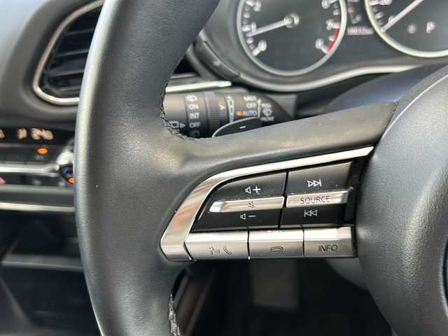 マツダ ＣＸ－３０ 20S Lパッケージ 静岡県 2020(令2)年 3.8万km スノーフレイクホワイトパールマイカ 純正SDナビ/・CD/・DVD/・フルセグＴＶ/・Bluetooth/・USB/・HDMI/・AM/・FM/主要装備/・衝突軽減/・レーンキープ/・追従クルコン/・BSM/・アラウンドビューモニター/・前後コーナーセンサー/・MTモード付/・電動リアゲート/・D席パワーシート/・シートヒーターD/N席/・ハンドルヒーター/・ビルトインETC/・前後ドラレコ/・LEDオートライト/・オートハイビーム/・電動パーキングブレーキ/・オートホールド/・純正フロアマット/・純正アルミホイール