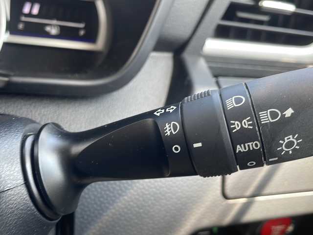 トヨタ ルーミー カスタムG－T 山梨県 2019(令1)年 1.4万km パールホワイトⅢ 純正9インチナビ/モデリスタエアロ/Bluetooth/全周囲カメラ/ＤＶＤ再生/ＥＴＣ/両側電動スライドドア/衝突軽減装置/スマートキー/クリアランスソナー/ドライブレコーダー/フルセグ/ＬＥＤヘッドライト