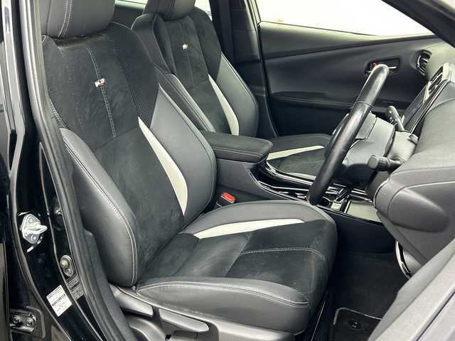 トヨタ プリウス ＰＨＶ S GRスポーツ 三重県 2021(令3)年 7.2万km アティチュードブラックマイカ 純正９型ナビ　/CD/DVD/BT/MSV/フルセグTV/前後ドライブレコーダー　/ハーフレザーシート/シートヒーター　　/レーダークルーズコントロール　/オートハイビーム　/バックカメラ　/ステアリングリモコン　/１００Ｖ充電　/ミラー型ＧＰＳレーダー　/ＥＴＣ/フォグライト/スペアキー有り