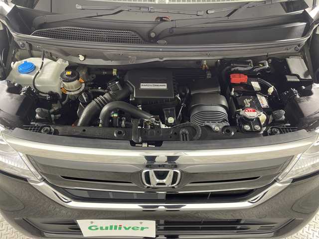 ホンダ Ｎ ＢＯＸ G L ターボ ホンダセンシング 神奈川県 2020(令2)年 5.6万km クリスタルブラックパール 純正８型メモリーナビゲーション【VXU-207NBI】/フルセグ　CD DVD　Bluetooth　SD　MUSICRACK/バックカメラ/ターボ/両側電動スライドドア【サンシェード】/ホンダセンシング/衝突軽減ブレーキ/誤発進抑制機能/後方誤発進抑制機能/歩行者事故低減ステアリング/先行車発進お知らせ機能/アダブティブクルーズコントロール/車線維持支援システム/オートハイビーム/標識認識機能/路外逸脱抑制機能/アイドリングストップ/リアクリアランスソナー/前席シートヒーター/革巻きステアリング【スイッチ】/パドルシフト/前席USB電源ソケット/ECON/ビルトインETC/プッシュスタート/スマートキー/LEDヘッドライト/オートライト/スペアキー