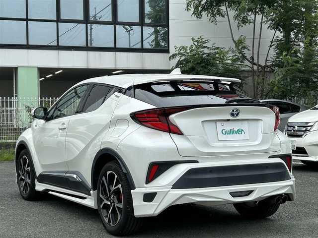 トヨタ Ｃ－ＨＲ G 熊本県 2020(令2)年 4.8万km ホワイトパールクリスタルシャイン モデリスタエアロ/ワンオーナー/プッシュスタート/純正ディスプレイオーディオ/（フルセグTV・BTオーディオ）/全方位カメラ/ビルトインETC/前後ドライブレコーダー/純正18インチAW/前後キャリパー/レーダークルーズ/ハーフレザーシート/LEDヘッドライト/オートライト/フォグライト/前後コーナーセンサー/横滑り防止装置/ウィンカーミラー/純正フロアマット/新車保証書/取扱説明書/スマートスペアキー×1本