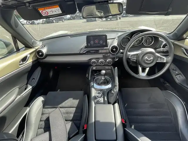 マツダ ロードスター ＲＦ RS 熊本県 2023(令5)年 2.1万km ジルコンサンドメタリック 純正ナビ/（/BT/CD/DVD/USB/AM/FM/AUX)/・フルセグTV/・Apple CarPlay/Android Auto/i-ACTIVSENSE/・スマートシティブレーキサポート/・ブラインドスポットモニタリング/・車線逸脱警報システム/・交通標識認識システム/・ドライバーアテンションアラート/・アダプティブLEDヘッドライト/横滑り防止/クリアランスソナー/社外17インチAW/革巻きステアリング/・ステアリングリモコン/オートライト/・LEDヘッドライト/ハーフレザーシート/・D/Nシートヒーター/電動格納ミラー/純正フロアマット/スマートキー/・スペアキー×１