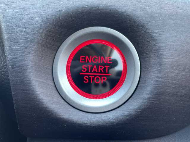 ホンダ フリード＋ G ホンダセンシング 神奈川県 2021(令3)年 2.6万km プラチナホワイトパール 純正９インチＳＤナビＴＶ　CD/DVD/Bluetooth/両側パワースライドドア　/前後ドライブレコーダー　/バックカメラ　/純正ＥＴＣ　/前席シートヒーター　/追従型クルーズコントロール　/ハーフレザーシート　/フォグランプ　/LED/レーンキープアシスト/衝突被害軽減システム/カーテンエアバッグ