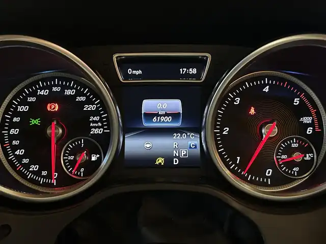 メルセデス・ベンツ ＧＬＳ３５０ｄ 4マチックスポーツ 道央・札幌 2017(平29)年 6.2万km ダイヤモンドホワイト ダイヤモンドホワイト/パノラミックスライディングルーフ/パナメリカーナグリル/harman/kardonサラウンド/本革シート/シートヒーター/レーダーセーフティパッケージ/carrozzeriaリアモニター/純正HDDナビ/フルセグTV/CD/DVD/SD/USB/Bluetooth/360°カメラ/パークトロニック/AIRMATICサスペンション/LEDインテリジェントライトシステム/アダプティブハイビームアシストプラス/パワーテールゲート