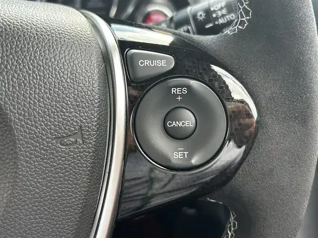 ホンダ Ｓ６６０ モデューロX バージョンZ 福島県 2021(令3)年 0.1万km プレミアムスターホワイトP Modulo X 特別仕様車（Version Z）/6F/特別仕様車専用装備/・専用ブラックアクティブスポイラー（ガーニーフラップ付）/・専用Version Zロゴ入りアルミ製コンソールプレート/・ブラックエンブレム/ModuloX共通装備/・専用スポーツレザーシート/（本革×ラックス スェード(R)/ボルドーレッド×ブラック/Modulo Xロゴ入り）/・本革巻ステアリングホイール/・チタン製シフトノブ×アルカンターラシフトブーツ/（グレーステッチ）/・専用アルカンターラ(R)×本革製サイドブレーキカバー/・グリル一体型専用フロントバンパー/・専用カラードドアミラー/・ロールトップ（ボルドーレッド）/・専用サスペンション（5段階減衰力調整機構付）/ModuloR15アルミホイール/純正ディスプレイオーディオ/「AM/FM/BT/HDMI」/バックカメラ/前席シートヒーター・クーラー/ETC/プッシュスタート/キーレスエントリー/取説・保証書・スペアキー有