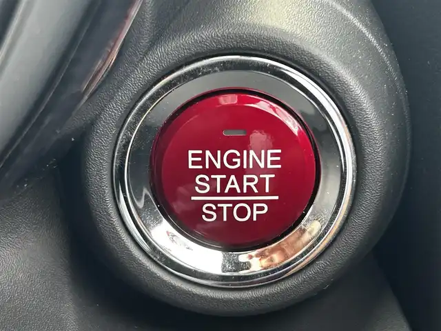 ホンダ Ｓ６６０ モデューロX バージョンZ 福島県 2021(令3)年 0.1万km プレミアムスターホワイトP Modulo X 特別仕様車（Version Z）/6F/特別仕様車専用装備/・専用ブラックアクティブスポイラー（ガーニーフラップ付）/・専用Version Zロゴ入りアルミ製コンソールプレート/・ブラックエンブレム/ModuloX共通装備/・専用スポーツレザーシート/（本革×ラックス スェード(R)/ボルドーレッド×ブラック/Modulo Xロゴ入り）/・本革巻ステアリングホイール/・チタン製シフトノブ×アルカンターラシフトブーツ/（グレーステッチ）/・専用アルカンターラ(R)×本革製サイドブレーキカバー/・グリル一体型専用フロントバンパー/・専用カラードドアミラー/・ロールトップ（ボルドーレッド）/・専用サスペンション（5段階減衰力調整機構付）/ModuloR15アルミホイール/純正ディスプレイオーディオ/「AM/FM/BT/HDMI」/バックカメラ/前席シートヒーター・クーラー/ETC/プッシュスタート/キーレスエントリー/取説・保証書・スペアキー有