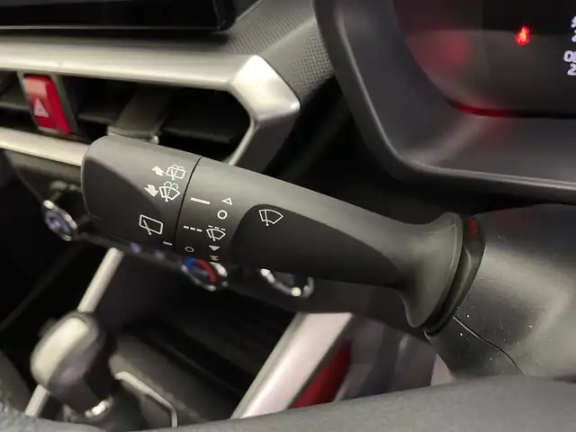 トヨタ ライズ Z 鹿児島県 2023(令5)年 2.4万km ナチュラルベージュマイカM 純正ディスプレイオーディオ/(BT/AM/FM/HDMI/フルセグTV)/スマートアシストIII/・衝突軽減ブレーキ/・レーダークルーズコントロール/・レーンキープアシスト/・先行車お知らせ機能/・誤発進抑制機能/・オートマチックハイビーム/前後コーナーセンサー/バックカメラ/電動パーキングブレーキ/オートホールド/前席シートヒーター/前後ドライブレコーダー/ETC/純正17インチアルミホイール/純正フロアマット/純正LEDヘッドライト/アイドリングストップ