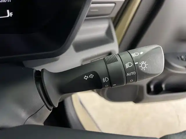 トヨタ ライズ Z 鹿児島県 2023(令5)年 2.4万km ナチュラルベージュマイカM 純正ディスプレイオーディオ/(BT/AM/FM/HDMI/フルセグTV)/スマートアシストIII/・衝突軽減ブレーキ/・レーダークルーズコントロール/・レーンキープアシスト/・先行車お知らせ機能/・誤発進抑制機能/・オートマチックハイビーム/前後コーナーセンサー/バックカメラ/電動パーキングブレーキ/オートホールド/前席シートヒーター/前後ドライブレコーダー/ETC/純正17インチアルミホイール/純正フロアマット/純正LEDヘッドライト/アイドリングストップ