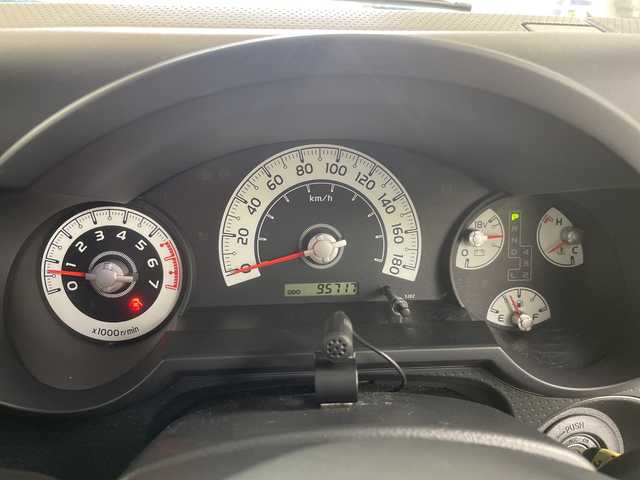 トヨタ ＦＪクルーザー 道央・札幌 2014(平26)年 9.6万km ベージュ/ホワイト ・4WD/・社外ナビ（AVIC-MRZ077）/・BT/CD/DVD/SD/フルセグTV/・バックカメラ/・クルーズコントロール/・社外LEDヘッドライト/フロントフォグランプ/・リモコンキー×2/・ETC/社外ドライブレコーダー前方/・ABS/・横滑り防止装置/・センターデフロック/・ルーフキャリア/・積込スタッドレス純正ホイール付