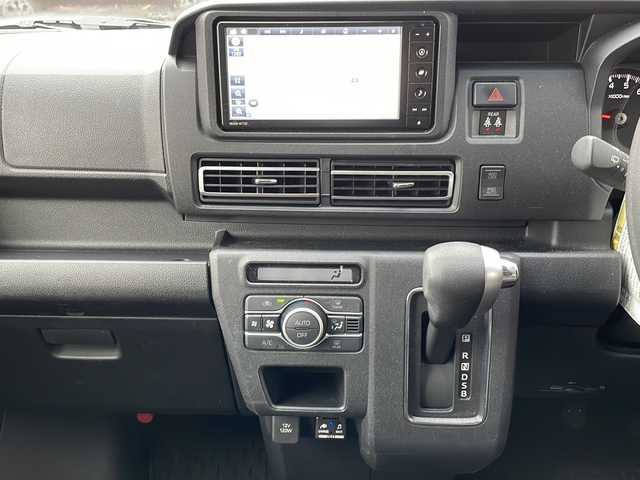 ダイハツ アトレー バン RS 道北・旭川 2022(令4)年 0.9万km オフビートカーキM /4WD//禁煙車//純正メモリーナビ/BT・CD・DVD・SD・USB・フルセグ//両側パワースライドドア//ウェルカムオープン//バックカメラ//ルーフコンソールBOX//衝突軽減ブレーキ//レーンキープアシスト//誤発進抑制装置//コーナーセンサー//アイドリングストップ//AAC//ビルトインETC//ドライブレコーダー//オートライト//オートハイビーム//LEDライト//フォグランプ//純正フロアマット//ドアバイザー//保証書//取説