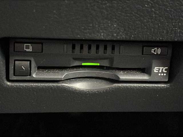 ダイハツ アトレー バン RS 道北・旭川 2022(令4)年 0.9万km オフビートカーキM /4WD//禁煙車//純正メモリーナビ/BT・CD・DVD・SD・USB・フルセグ//両側パワースライドドア//ウェルカムオープン//バックカメラ//ルーフコンソールBOX//衝突軽減ブレーキ//レーンキープアシスト//誤発進抑制装置//コーナーセンサー//アイドリングストップ//AAC//ビルトインETC//ドライブレコーダー//オートライト//オートハイビーム//LEDライト//フォグランプ//純正フロアマット//ドアバイザー//保証書//取説