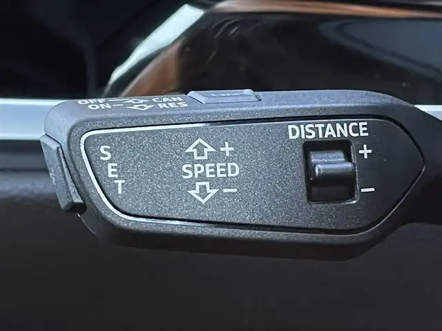 アウディ Ｑ３ SB 35TDIクワトロ Sライン 三重県 2021(令3)年 3.5万km グレー ベーシックＰＫＧ/アシスタンスＰＫＧ/ＡＣＣ/３６０°カメラ/前後ドラレコ/ブラインドスポット/ハーフレザー/シートヒーター/バーチャルコックピット/純正ナビ/ｃａｒｐｌａｙ/純正１９インチＡＷ