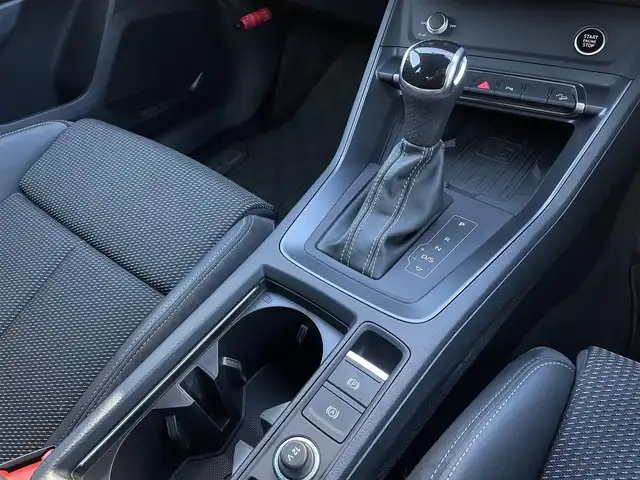 アウディ Ｑ３ SB 35TDIクワトロ Sライン 三重県 2021(令3)年 3.5万km グレー ベーシックＰＫＧ/アシスタンスＰＫＧ/ＡＣＣ/３６０°カメラ/前後ドラレコ/ブラインドスポット/ハーフレザー/シートヒーター/バーチャルコックピット/純正ナビ/ｃａｒｐｌａｙ/純正１９インチＡＷ