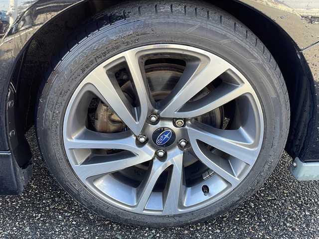 スバル レヴォーグ 1．6GT－S アイサイト 新潟県 2015(平27)年 12.9万km クリスタルブラックシリカ 純正メモリナビ/(Bluetooth/AM/FM/CD/DVD)/フルセグTV/レーダークルーズコントロール/衝突軽減システム/バックカメラ/4WD/パドルシフト/パワーシート(前席)/STIフロントスポイラー/純正AW付サマータイヤ/純正フロアマット/プッシュスタート/ETC