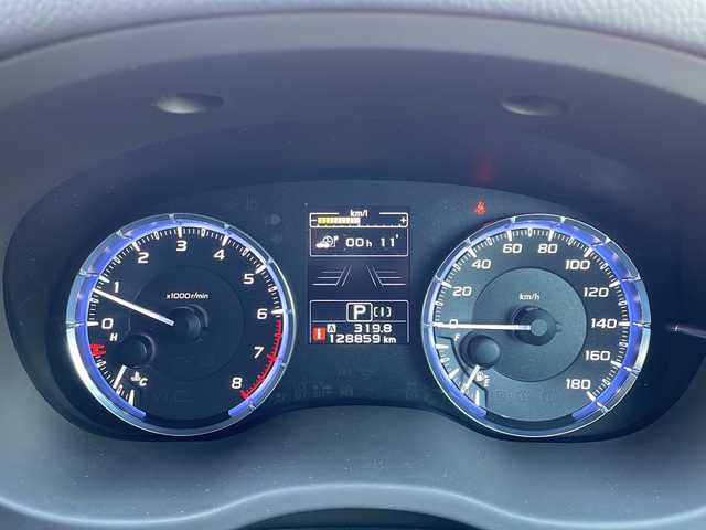 スバル レヴォーグ 1．6GT－S アイサイト 新潟県 2015(平27)年 12.9万km クリスタルブラックシリカ 純正メモリナビ/(Bluetooth/AM/FM/CD/DVD)/フルセグTV/レーダークルーズコントロール/衝突軽減システム/バックカメラ/4WD/パドルシフト/パワーシート(前席)/STIフロントスポイラー/純正AW付サマータイヤ/純正フロアマット/プッシュスタート/ETC