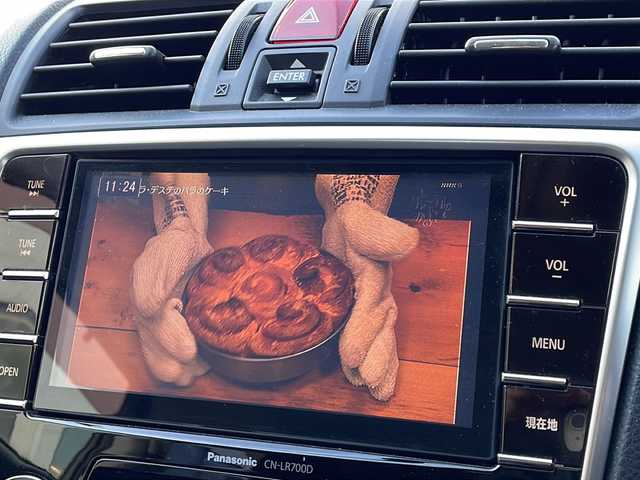 スバル レヴォーグ 1．6GT－S アイサイト 新潟県 2015(平27)年 12.9万km クリスタルブラックシリカ 純正メモリナビ/(Bluetooth/AM/FM/CD/DVD)/フルセグTV/レーダークルーズコントロール/衝突軽減システム/バックカメラ/4WD/パドルシフト/パワーシート(前席)/STIフロントスポイラー/純正AW付サマータイヤ/純正フロアマット/プッシュスタート/ETC