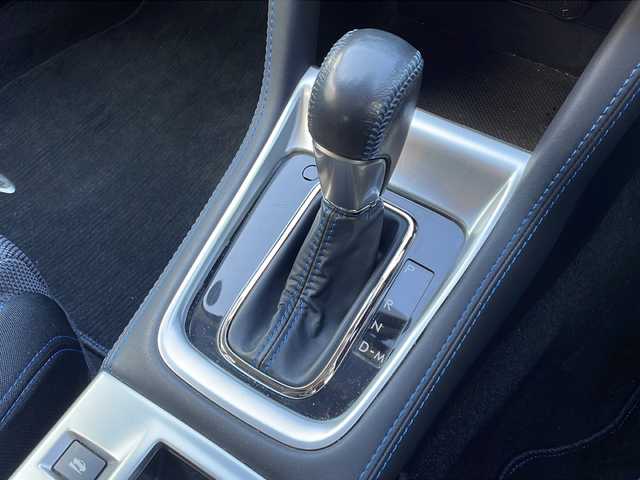 スバル レヴォーグ 1．6GT－S アイサイト 新潟県 2015(平27)年 12.9万km クリスタルブラックシリカ 純正メモリナビ/(Bluetooth/AM/FM/CD/DVD)/フルセグTV/レーダークルーズコントロール/衝突軽減システム/バックカメラ/4WD/パドルシフト/パワーシート(前席)/STIフロントスポイラー/純正AW付サマータイヤ/純正フロアマット/プッシュスタート/ETC