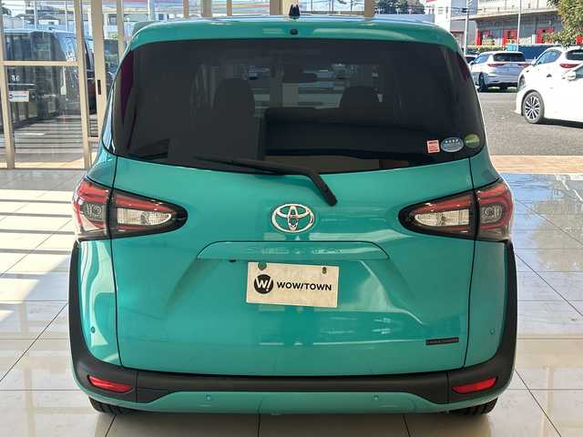 トヨタ シエンタ G クエロ 埼玉県 2018(平30)年 2.7万km ラディアントグリーンM トヨタセーフティーセンス /純正メモリナビ/　　CD/DVD/BT/フルセグ /パノラミックビューモニター /両側パワースライドドア /LEDオートライト /ハーフレザーシート /シートヒーター /純正15インチアルミホイール /ステアリングヒーター /ステアリングスイッチ/ETC /禁煙車