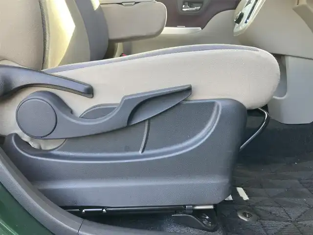 ダイハツ キャスト スタイル G ターボ SAⅢ 香川県 2018(平30)年 4.1万km ダークエメラルドマイカ 登録時走行距離：40487km/純正ルーフキャリア/純正オーディオ/　CD AUX/スマートアシスト/横滑り防止装置/アイドリングストップ/オートハイビーム/LEDヘッドライト/オートライト/レベライザヘッドライト/ETC/シートヒーター/プッシュスタート/スマートキー/スペアキー/取扱説明書/新車時保証書/ワンオーナー