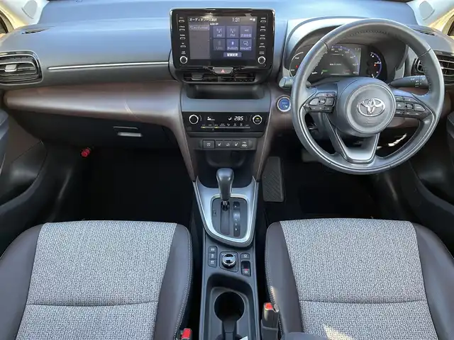 トヨタ ヤリスクロス ハイブリッド Z 鳥取県 2020(令2)年 3.7万km ブラックマイカ ４WD/純正ディスプレイオーディオ/BT/USB/バックカメラ/ETC/運転席パワーシート/前席シートヒーター/レーダークルーズコントロール/レーンキープアシスト/LEDヘットライト/フォグライト/純正18インチアルミホイール/プッシュエンジンスタート/フロアマット/ドアバイザー/保証書・取扱説明書/スペアキー