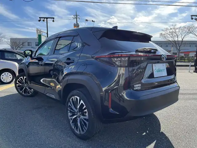 トヨタ ヤリスクロス ハイブリッド Z 鳥取県 2020(令2)年 3.7万km ブラックマイカ ４WD/純正ディスプレイオーディオ/BT/USB/バックカメラ/ETC/運転席パワーシート/前席シートヒーター/レーダークルーズコントロール/レーンキープアシスト/LEDヘットライト/フォグライト/純正18インチアルミホイール/プッシュエンジンスタート/フロアマット/ドアバイザー/保証書・取扱説明書/スペアキー