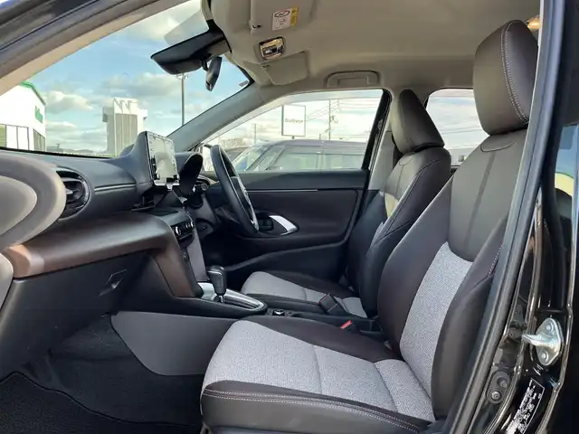 トヨタ ヤリスクロス ハイブリッド Z 鳥取県 2020(令2)年 3.7万km ブラックマイカ ４WD/純正ディスプレイオーディオ/BT/USB/バックカメラ/ETC/運転席パワーシート/前席シートヒーター/レーダークルーズコントロール/レーンキープアシスト/LEDヘットライト/フォグライト/純正18インチアルミホイール/プッシュエンジンスタート/フロアマット/ドアバイザー/保証書・取扱説明書/スペアキー