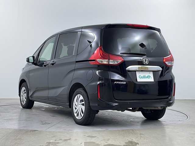 ホンダ フリード G ホンダセンシング 道央・札幌 2021(令3)年 4万km クリスタルブラックパール ・4WD  / Honda SENSING/・衝突軽減ブレーキ（CMBS）/・誤発進抑制機能/後方誤発進抑制機能/・路外逸脱抑制機能/・アダプティブクルーズコントロール（ACC）/・社外ナビ（AVIC-RZ403）/・Bluetooth/CD/DVD/USB/AUX/・バックカメラ/・両側パワースライドドア/・シートヒーター運転席/助手席/・オートライト/・スマートキー/プッシュスタート/・横滑り防止装置/盗難防止装置/・ETC/・社外ドライブレコーダー前方