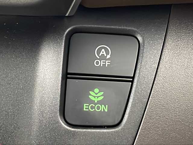 ホンダ フリード G ホンダセンシング 道央・札幌 2021(令3)年 4万km クリスタルブラックパール ・4WD  / Honda SENSING/・衝突軽減ブレーキ（CMBS）/・誤発進抑制機能/後方誤発進抑制機能/・路外逸脱抑制機能/・アダプティブクルーズコントロール（ACC）/・社外ナビ（AVIC-RZ403）/・Bluetooth/CD/DVD/USB/AUX/・バックカメラ/・両側パワースライドドア/・シートヒーター運転席/助手席/・オートライト/・スマートキー/プッシュスタート/・横滑り防止装置/盗難防止装置/・ETC/・社外ドライブレコーダー前方