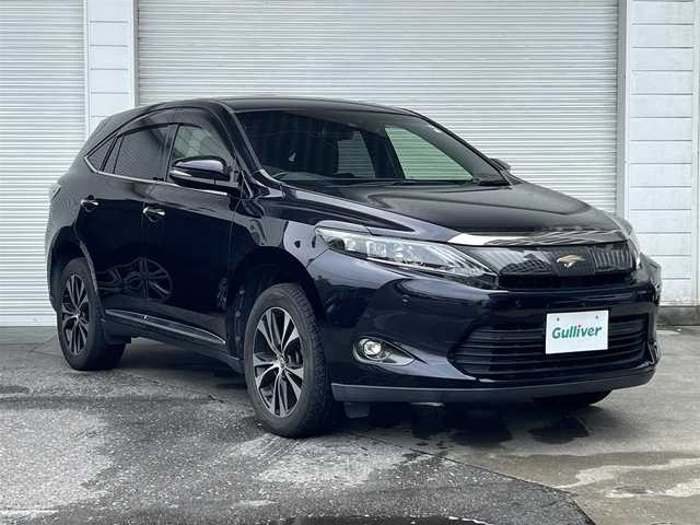 トヨタ ハリアー プレミアム スタイルモーヴ 高知県 2016(平28)年 6.8万km スパークリングブラックパールクリスタルシャイン 社外ナビ/　Bluetooth/フルセグ/　CD/DVD/AM/FM/ドライブレコーダー/ETC/バックカメラ/クルーズコントロール/電動リアゲート/プッシュスタート/スマートキー/MTモード付AT/純正フロアマット/純正18インチアルミホイール/LEDヘッドライト/パワーシート/コーナーセンサー/オートライト/オートマチックハイビーム/エアロパーツ/シートヒーター/衝突被害軽減システム/盗難防止装置/保証書/記録簿/取扱説明書