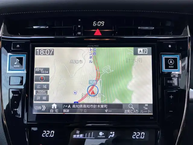 トヨタ ハリアー プレミアム スタイルモーヴ 高知県 2016(平28)年 6.8万km スパークリングブラックパールクリスタルシャイン 社外ナビ/　Bluetooth/フルセグ/　CD/DVD/AM/FM/ドライブレコーダー/ETC/バックカメラ/クルーズコントロール/電動リアゲート/プッシュスタート/スマートキー/MTモード付AT/純正フロアマット/純正18インチアルミホイール/LEDヘッドライト/パワーシート/コーナーセンサー/オートライト/オートマチックハイビーム/エアロパーツ/シートヒーター/衝突被害軽減システム/盗難防止装置/保証書/記録簿/取扱説明書