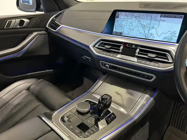 ＢＭＷ ＢＭＷ Ｘ５ xDrive 35d Mスポーツ 福岡県 2021(令3)年 3.5万km サファイアブラックP 純正ナビ/フルセグTV/Bluetooth/パーキングアシスト＋/ドライビングアシストプロフェッショナル/パドルシフト/コンフォートパッケージ/・ヒートコンフォートパッケージ/・フロントアクティブベンチレーションシート/アダプティブエアサスペンション/電動パノラマガラスサンルーフ/ステアリングヒーター/アンビエントライト/ドラレコ/ETC/純正20インチAW