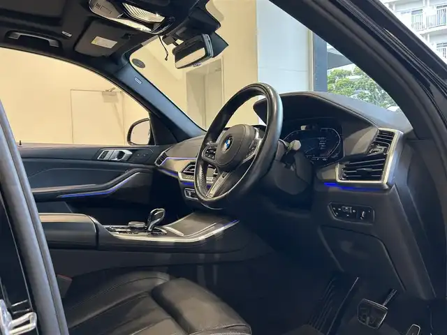 ＢＭＷ ＢＭＷ Ｘ５ xDrive 35d Mスポーツ 福岡県 2021(令3)年 3.5万km サファイアブラックP 純正ナビ/フルセグTV/Bluetooth/パーキングアシスト＋/ドライビングアシストプロフェッショナル/パドルシフト/コンフォートパッケージ/・ヒートコンフォートパッケージ/・フロントアクティブベンチレーションシート/アダプティブエアサスペンション/電動パノラマガラスサンルーフ/ステアリングヒーター/アンビエントライト/ドラレコ/ETC/純正20インチAW