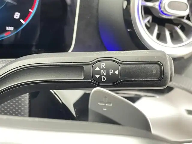 メルセデス・ベンツ ＣＬＡ１８０ Sブレイク 千葉県 2021(令3)年 2.3万km 白 メーカーナビ/・Bluetooth フルセグTV USB/バックモニター /ムーンルーフ/パドルシフト/ハーフレザーシート/シートヒーター/プッシュエンジンスタート /スマートキー /純正18インチアルミホイール/LEDライト/オートライト/横滑り防止機能/新車メーカー保証書/取扱説明書