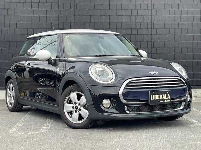 ＭＩＮＩ ミニ クーパー D 埼玉県 2017(平29)年 4.8万km ミッドナイト・ブラック・メタリック 純正HDDナビ/(Bluetooth/USB)/コンフォートアクセス/純正１５インチアルミホイール/クリアランスソナー/ＬＥＤヘッドライト/ミラー一体型ＥＴＣ/フロントフォグランプ