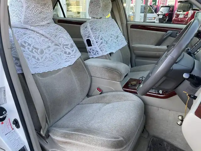 トヨタ クラウン ロイヤル ロイヤルエクストラFourLTD 鳥取県 2002(平14)年 12万km ホワイトパールクリスタルシャイン 4WD/メーカーナビ/CD/社外オンダッシュナビ/オートエアコン/リモコンキー/D席パワーシート/純正15AW/ABS/Wエアバック/オートライト/フォグランプ