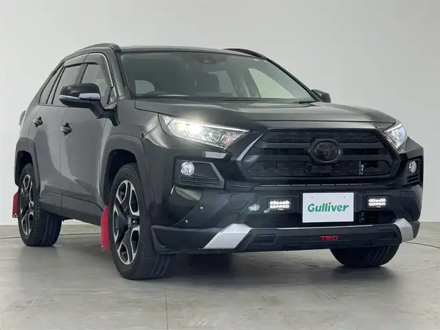 トヨタ ＲＡＶ４ アドベンチャー 愛知県 2020(令2)年 5.7万km アティチュードブラックマイカ ＴＲＤエアロ/社外ナビ（KENWOOD）　/（フルセグ／ＢＴ／ＣＤ／ＤＶＤ）　　/レーダークルーズコントロール　/バックモニター　/衝突軽減システム　/レーンキープアシスト　/運転席パワーシート　/ワイヤレス充電　/デジタルインナーミラー　/ドライブレコーダー/ETC/純正AW