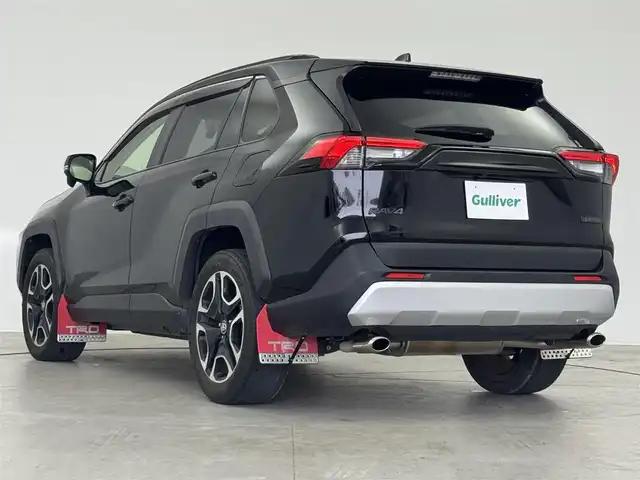 トヨタ ＲＡＶ４ アドベンチャー 愛知県 2020(令2)年 5.7万km アティチュードブラックマイカ ＴＲＤエアロ/社外ナビ（KENWOOD）　/（フルセグ／ＢＴ／ＣＤ／ＤＶＤ）　　/レーダークルーズコントロール　/バックモニター　/衝突軽減システム　/レーンキープアシスト　/運転席パワーシート　/ワイヤレス充電　/デジタルインナーミラー　/ドライブレコーダー/ETC/純正AW