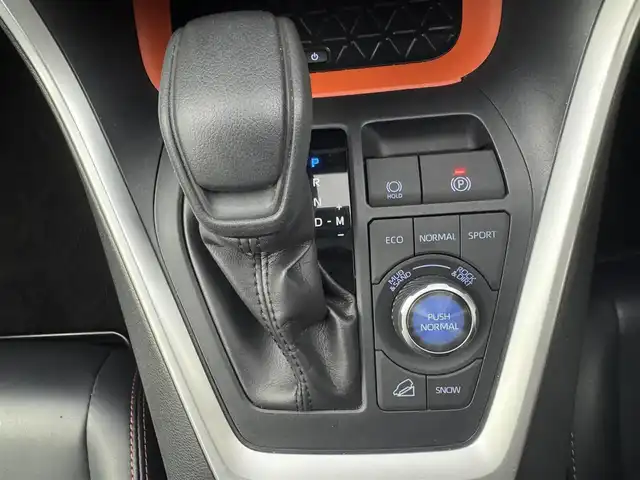 トヨタ ＲＡＶ４ アドベンチャー 愛知県 2020(令2)年 5.7万km アティチュードブラックマイカ ＴＲＤエアロ/社外ナビ（KENWOOD）　/（フルセグ／ＢＴ／ＣＤ／ＤＶＤ）　　/レーダークルーズコントロール　/バックモニター　/衝突軽減システム　/レーンキープアシスト　/運転席パワーシート　/ワイヤレス充電　/デジタルインナーミラー　/ドライブレコーダー/ETC/純正AW