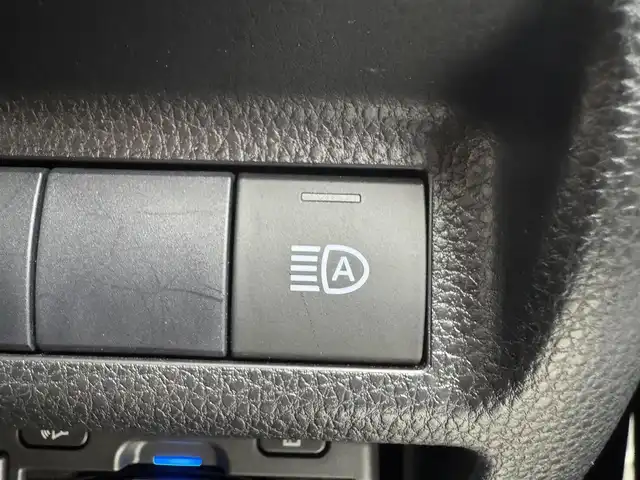 トヨタ ＲＡＶ４ アドベンチャー 愛知県 2020(令2)年 5.7万km アティチュードブラックマイカ ＴＲＤエアロ/社外ナビ（KENWOOD）　/（フルセグ／ＢＴ／ＣＤ／ＤＶＤ）　　/レーダークルーズコントロール　/バックモニター　/衝突軽減システム　/レーンキープアシスト　/運転席パワーシート　/ワイヤレス充電　/デジタルインナーミラー　/ドライブレコーダー/ETC/純正AW