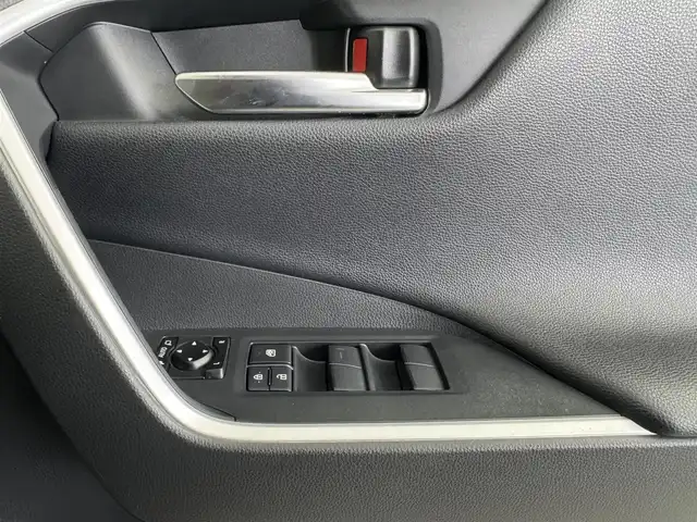 トヨタ ＲＡＶ４ アドベンチャー 愛知県 2020(令2)年 5.7万km アティチュードブラックマイカ ＴＲＤエアロ/社外ナビ（KENWOOD）　/（フルセグ／ＢＴ／ＣＤ／ＤＶＤ）　　/レーダークルーズコントロール　/バックモニター　/衝突軽減システム　/レーンキープアシスト　/運転席パワーシート　/ワイヤレス充電　/デジタルインナーミラー　/ドライブレコーダー/ETC/純正AW