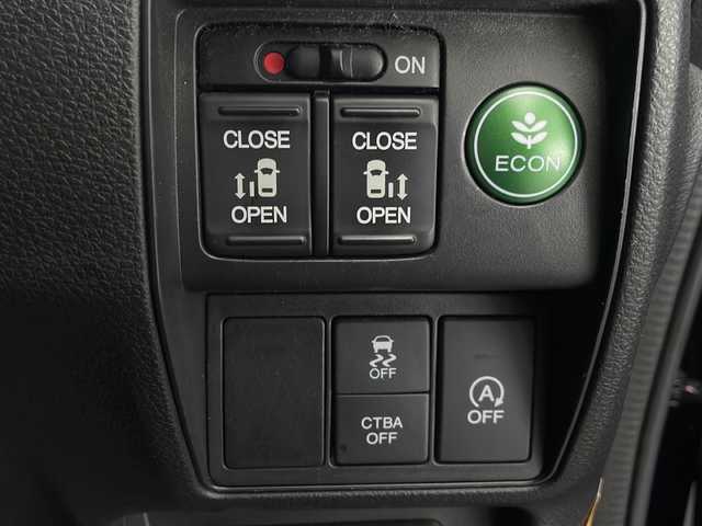 ホンダ オデッセイ アブソルート 宮崎県 2014(平26)年 7.4万km プレミアムヴィーナスブラックP 禁煙車/シティブレーキアシスト/社外ナビTV/（MDV-L401/CD/FMAM/ワンセグTV)/社外バックカメラ/純正ビルトインETC/純正17インチアルミ/純正LEDオートライト/純正フォグ/純正フロアマット/両側電動スライドドア/ウインカードアミラー/パドルシフト/オートエアコン/本革巻ハンドル/黒木目調パネル/スマートキー/プッシュエンジンスタート/新車時保証書/取扱い説明書