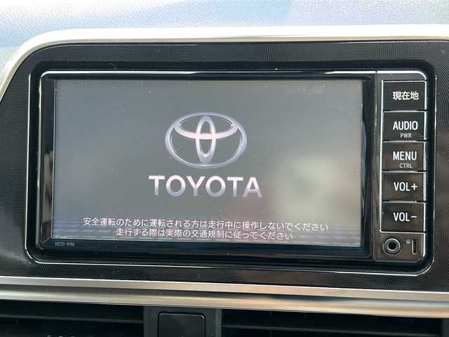 トヨタ シエンタ G 大阪府 2016(平28)年 5.1万km ホワイトパールクリスタルシャイン ワンオーナー/純正SDナビ（NSCD-W66）/・AM/FM/CD/Bluetooth/・ワンセグテレビ/ETC/ドライブレコーダー/衝突軽減ブレーキ/レーンキープアシスト/アイドリングストップ/横滑り防止装置/盗難防止装置/両側パワースライド/オートライト/オートエアコン/プッシュスタートボタン/スマートキー×2/ステアリングリモコン/革巻きステアリング/12V充電器/ドアバイザー/保証書/取扱説明書